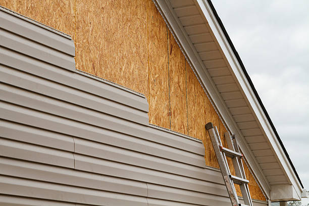 Professional Siding Replacement technician working in Galion, OH